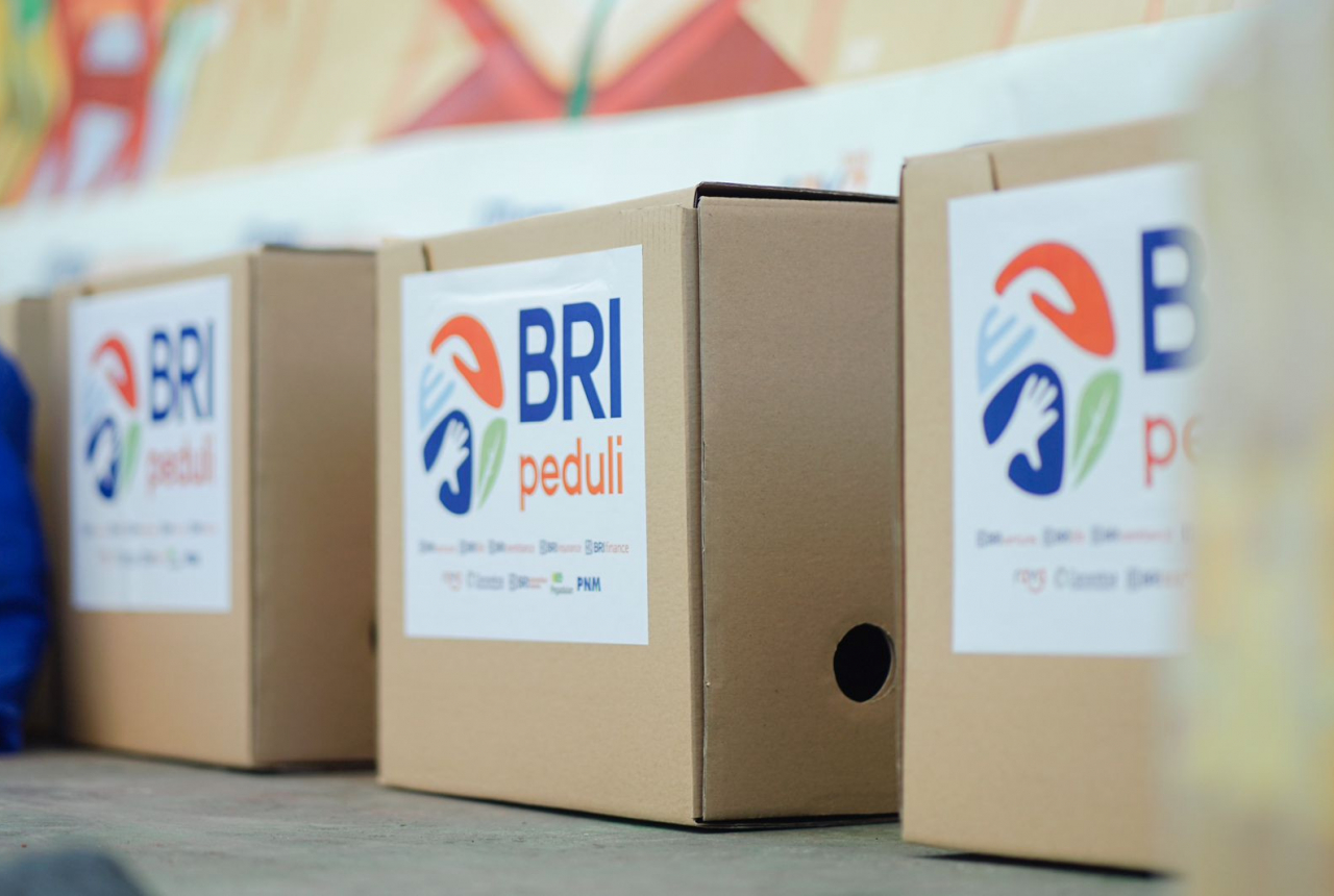 Bulan Ramadan, BRI Group Salurkan 128 Ribu Paket Sembako di seluruh Penjuru Negeri - GenPI.co NTB