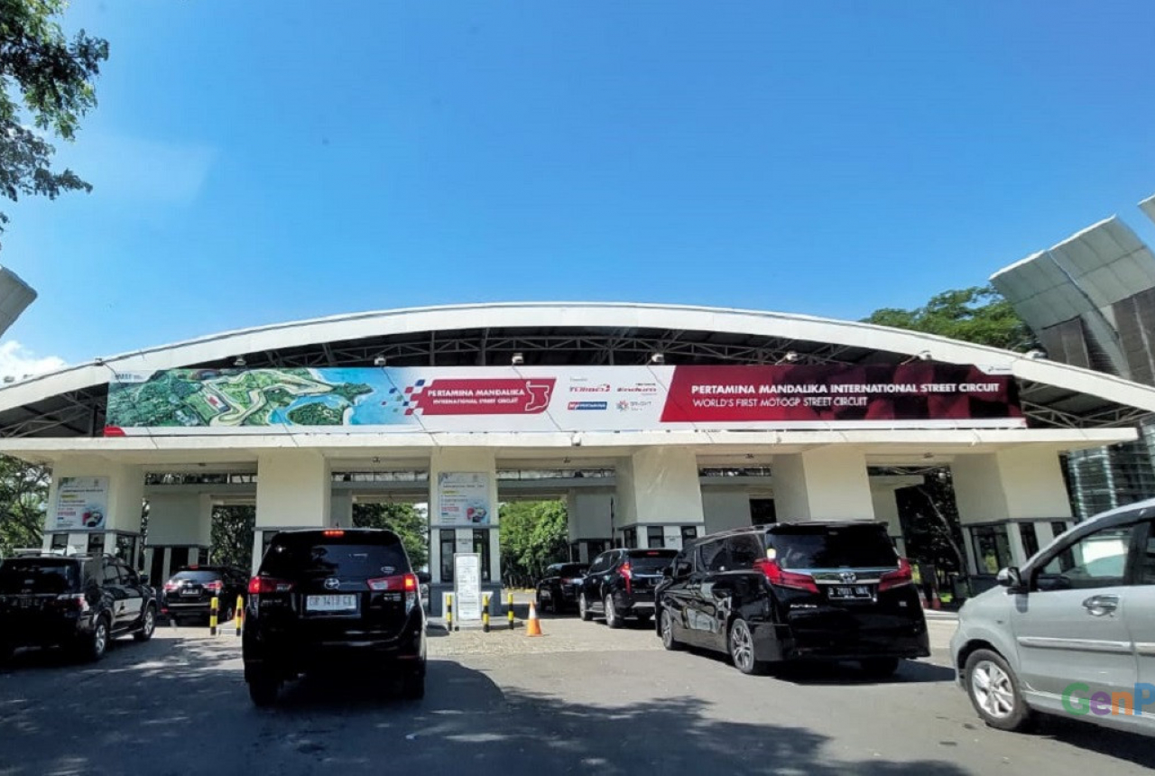Sah, 1 Januari 2022 Tarif Parkir Bandara Lombok Naik - GenPI.co NTB
