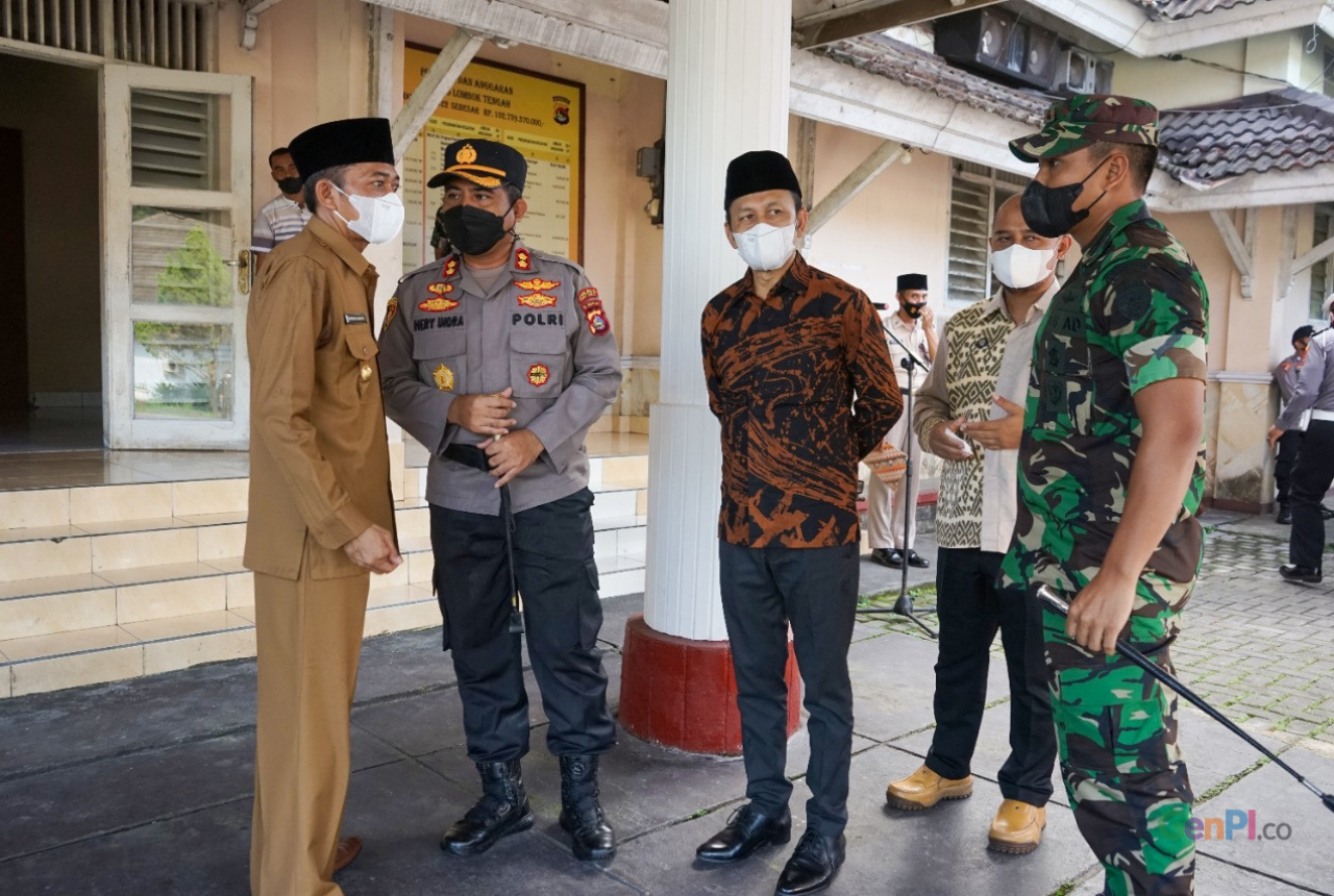 TNI dan Polri Bantu Pemkab Loteng Amankan Lebaran - GenPI.co NTB