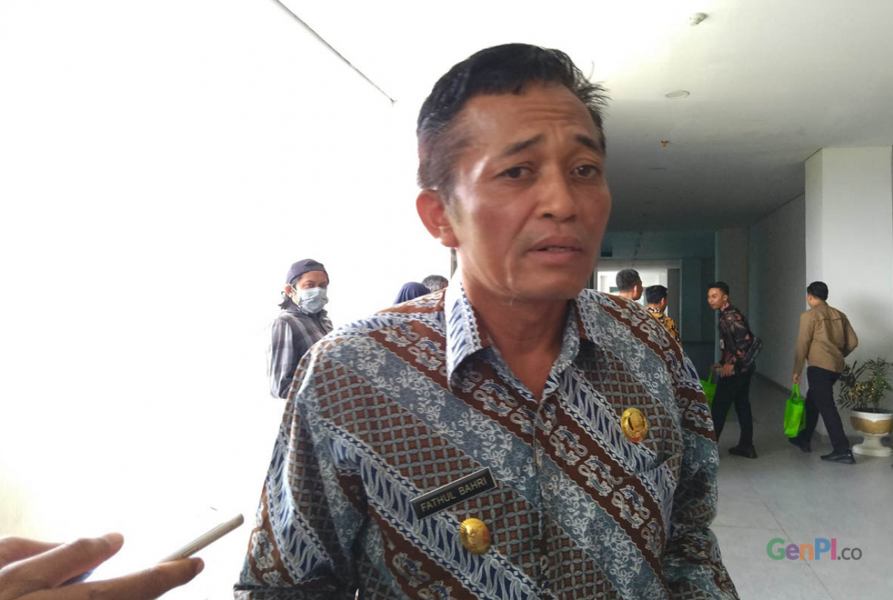Butuh Rp 3 T Perbaiki Jalan, Bupati Lombok Tengah: Tidak Makan 3 Tahun - GenPI.co NTB