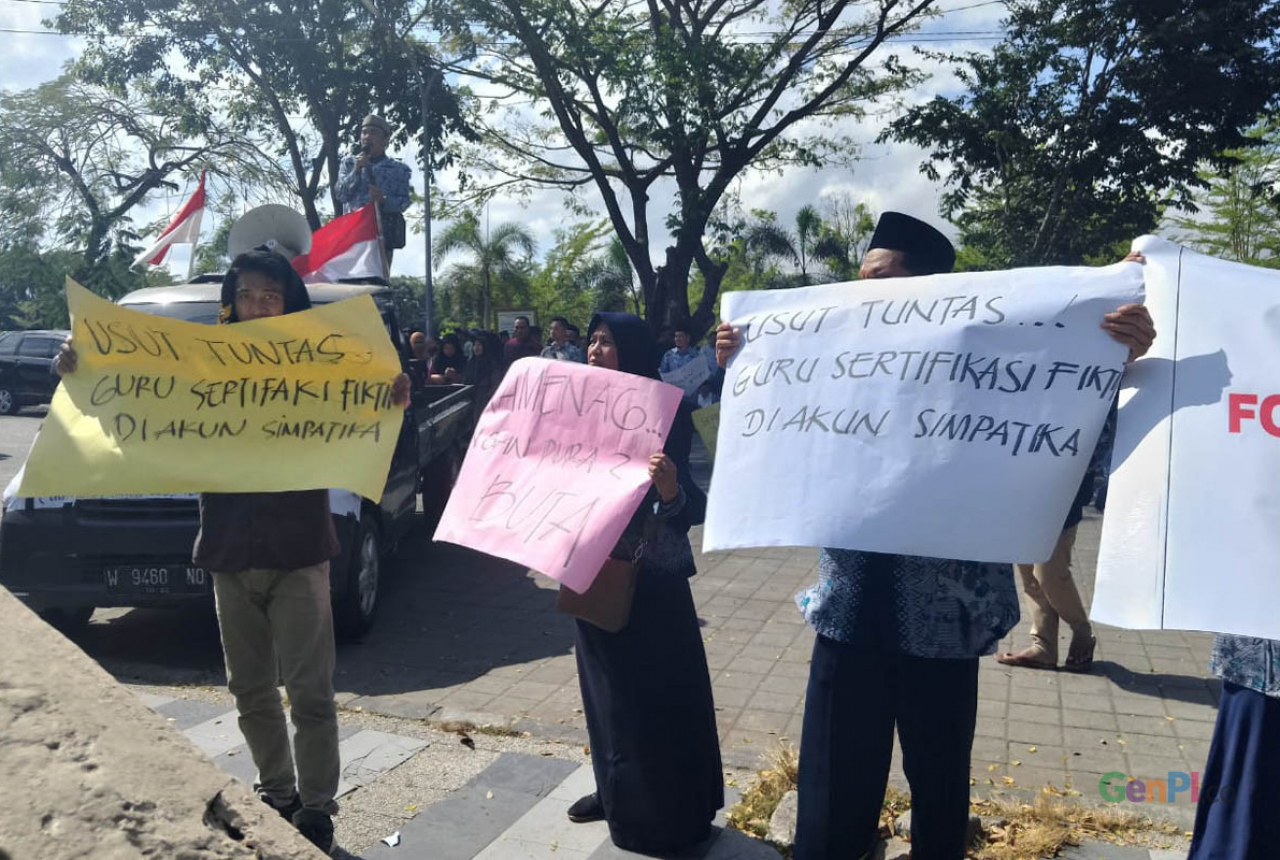 Guru Madrasah Protes Kemenag Lombok Tengah, Gaji sertifikasi Ditahan 6 Bulan - GenPI.co NTB