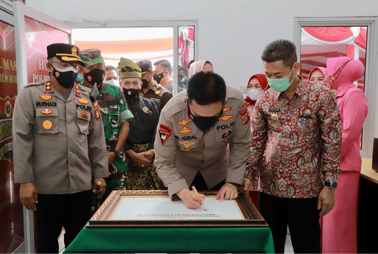 Kapolda Riau Mohammad Iqbal Kagum, Puji Nurhadi Habis-habisan - GenPI.co RIAU