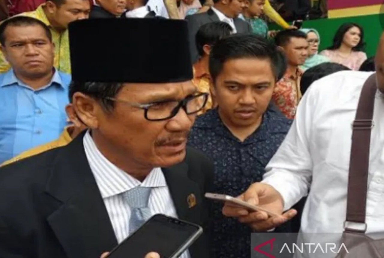 Tuntutan Mahasiswa Mental, Anggota DPRD Riau Aman - GenPI.co RIAU