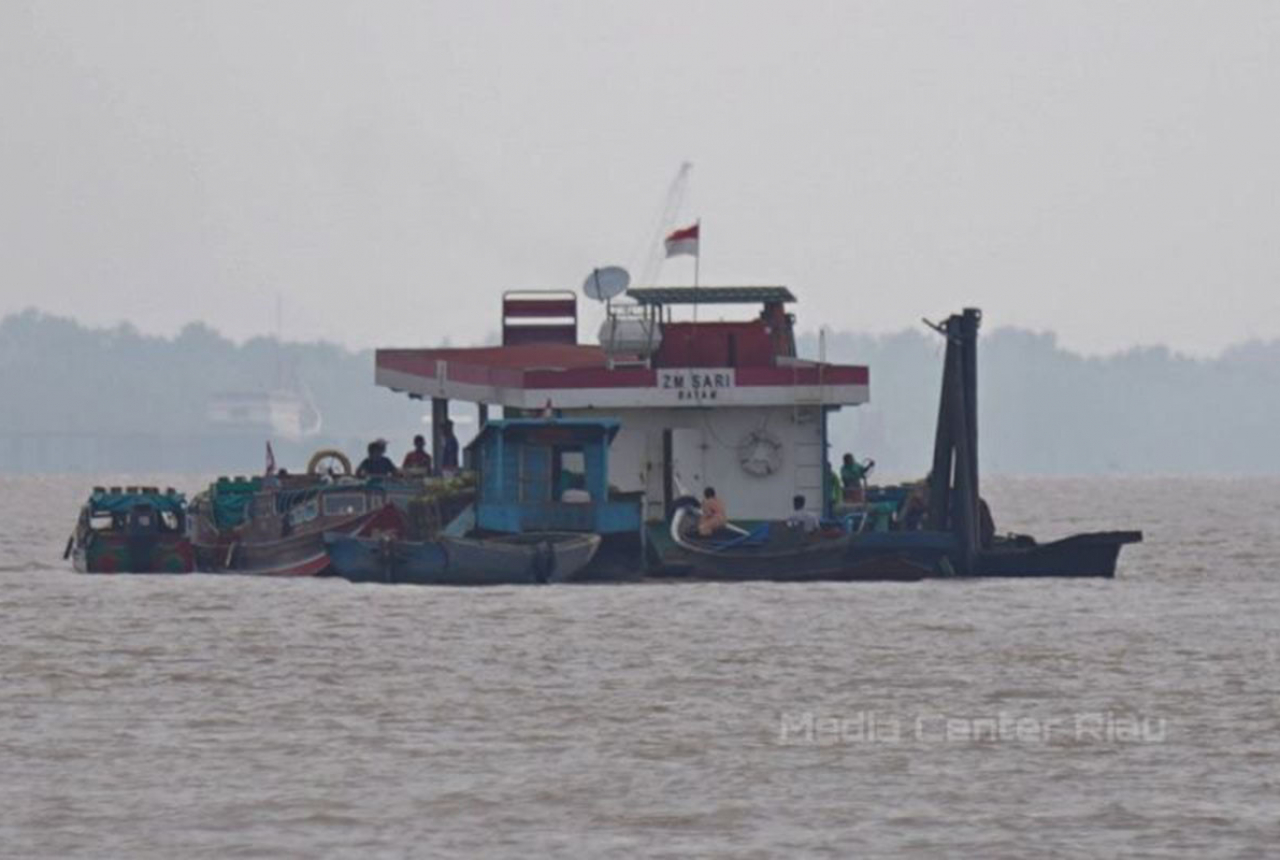 Kekurangan BBM Bersubsidi, Ratusan Nelayan Dumai Tak Melaut - GenPI.co RIAU