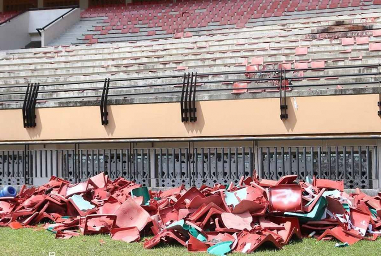 Rusak Fasilitas Stadion, Manajemen PSPS Riau Kecam Oknum Suporter - GenPI.co RIAU