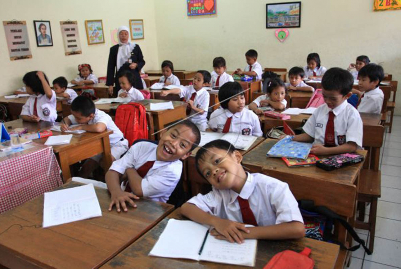 Top! Nih Terobosan Siak Tingkatkan Lama Usia Anak Bersekolah - GenPI.co RIAU