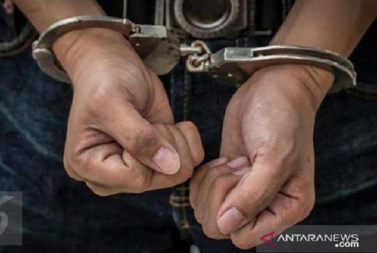 Gelapkan Uang Ratusan Juta, Polisi Tangkap Karyawan di Pekanbaru - GenPI.co RIAU