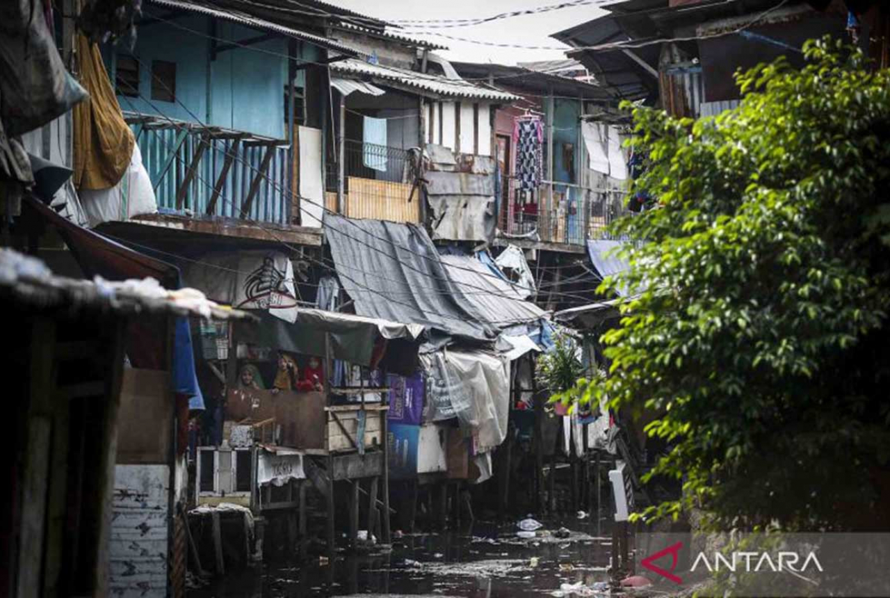 Kemiskinan Ekstrem di Provinsi Riau Capai Ratusan Ribu Jiwa - GenPI.co RIAU