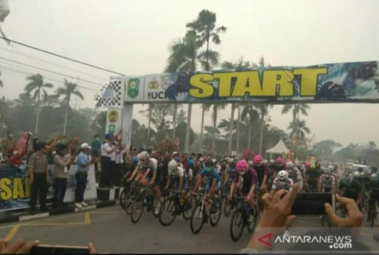 Para Pembalap Tour de Siak Mulai Tiba di Pekanbaru 29 November - GenPI.co RIAU