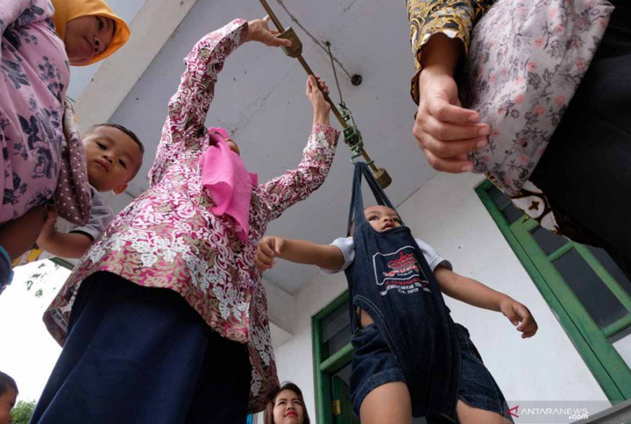 BKKBN Riau Deteksi Ada 363 Orang yang Berisiko Stunting - GenPI.co RIAU