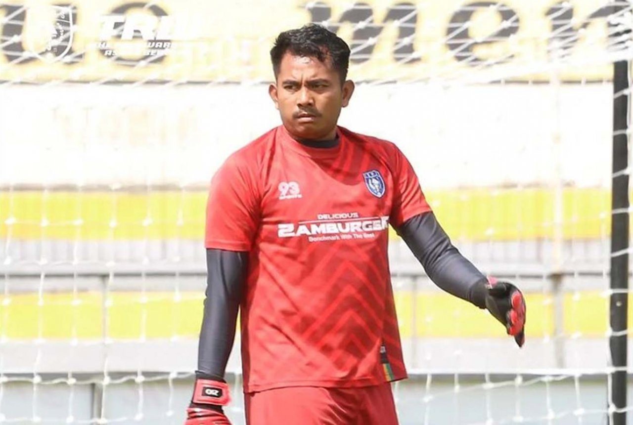 Sosok Ismail Hanafi, Penjaga Gawang PSPS Riau dari Pelalawan - GenPI.co RIAU