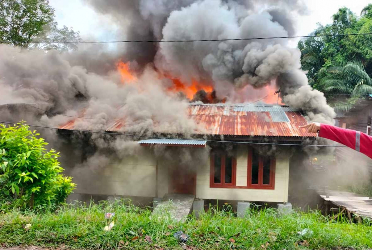 Korban Kebakaran di Pekanbaru Bersyukur Dapat Bantuan Kasur - GenPI.co RIAU