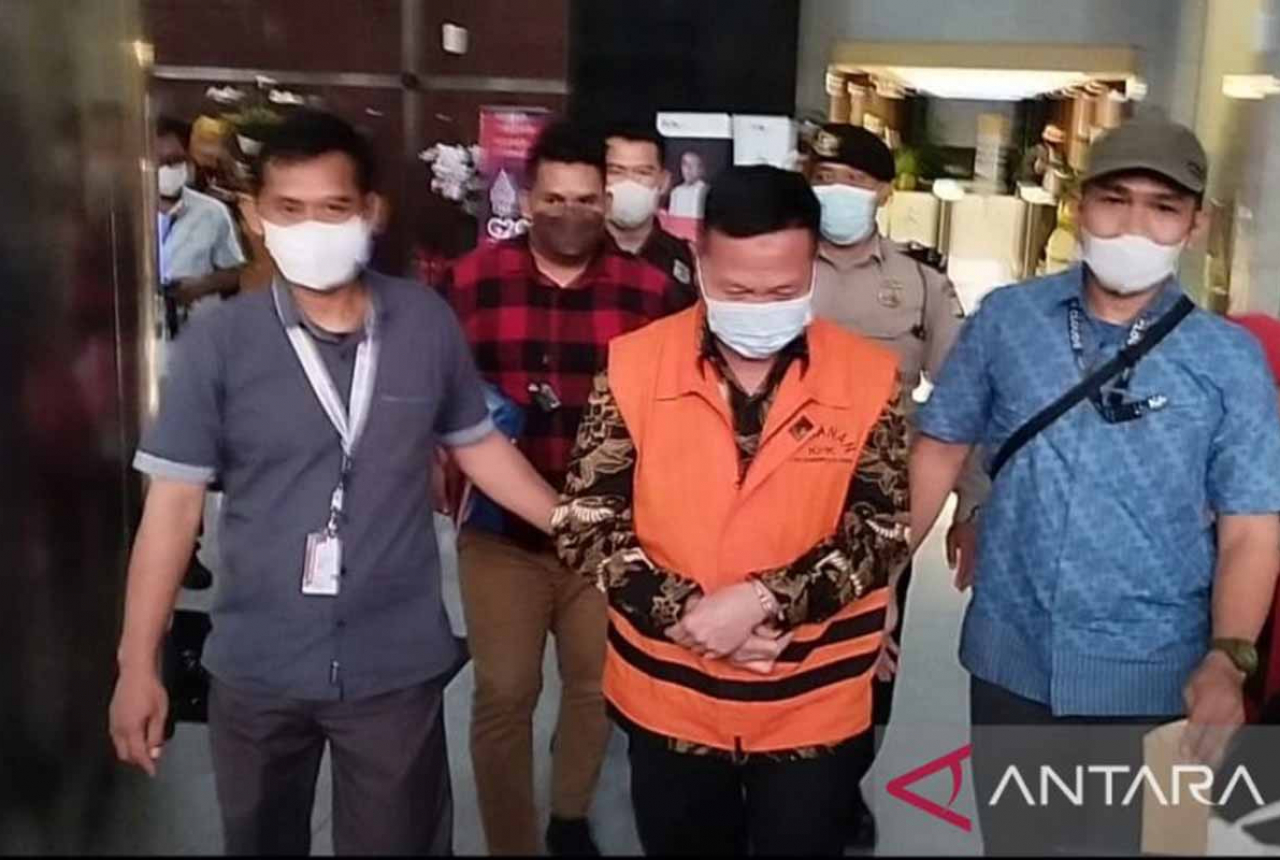 Kasus Suap HGU, Mantan Kepala BPN Riau Ditahan KPK - GenPI.co RIAU