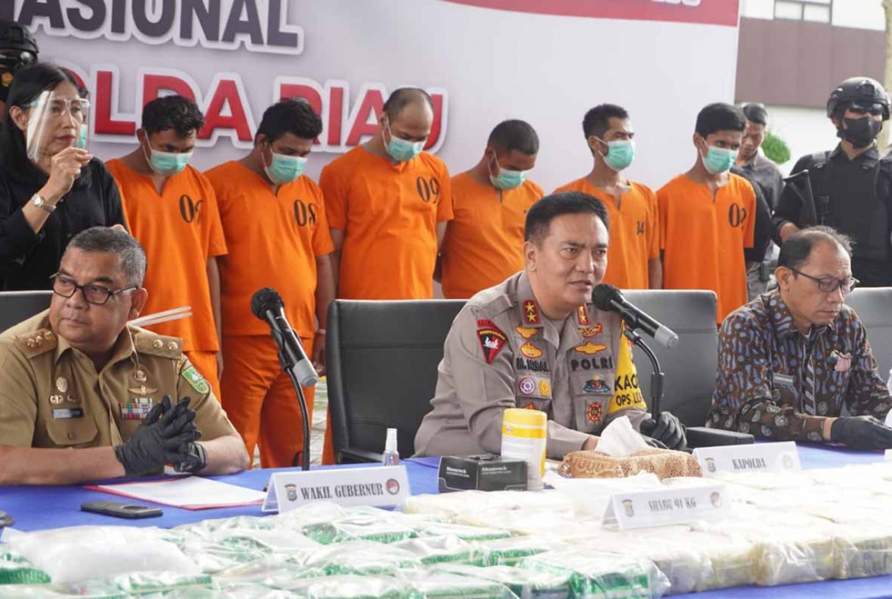 Ungkap Kasus, Polda Riau Musnahkan 91 Kg Sabu dan 25 Kg Ganja - GenPI.co RIAU