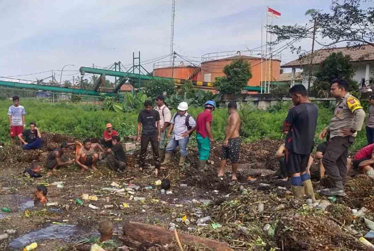 Hilang 2 Hari, Balita di Indragiri Hilir Ditemukan Tewas Tenggelam - GenPI.co RIAU