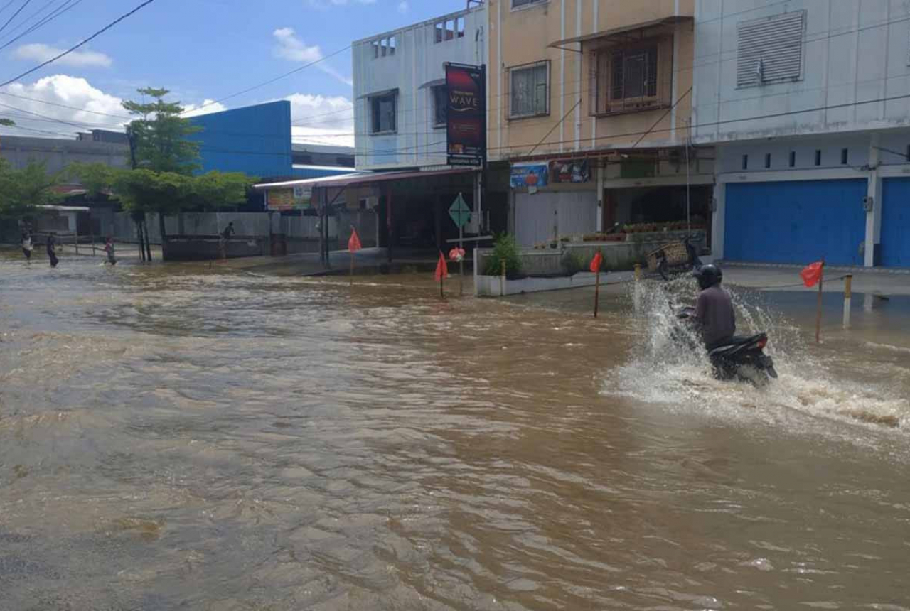 BPBD Sebut Banjir Rob di Sejumlah Wilayah di Riau Berangsur Surut - GenPI.co RIAU