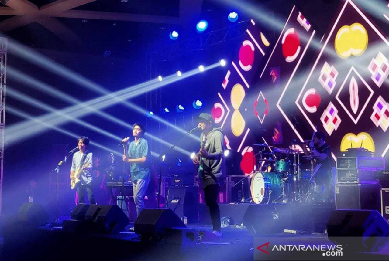 Konser Sheila On 7 di Jakarta, Disambut Antusias para Penggemar - GenPI.co RIAU