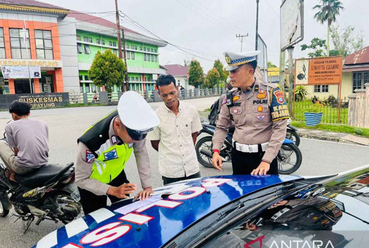 Puluhan Kendaraan Ditilang dalam Operasi Patuh di Indragiri Hulu - GenPI.co RIAU