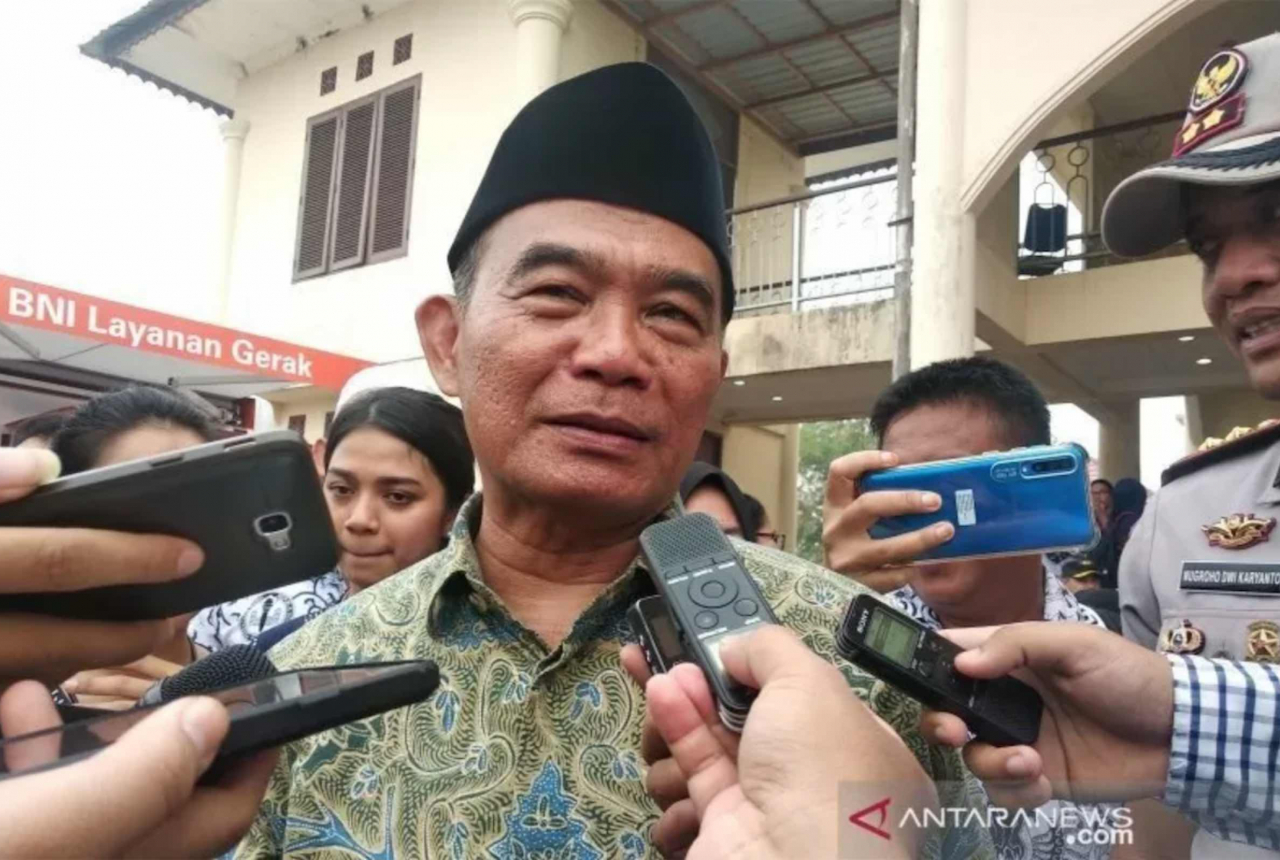 Menteri PMK Muhadjir Effendy akan cek Sampah dan Lalat Makassar - GenPI.co SULSEL