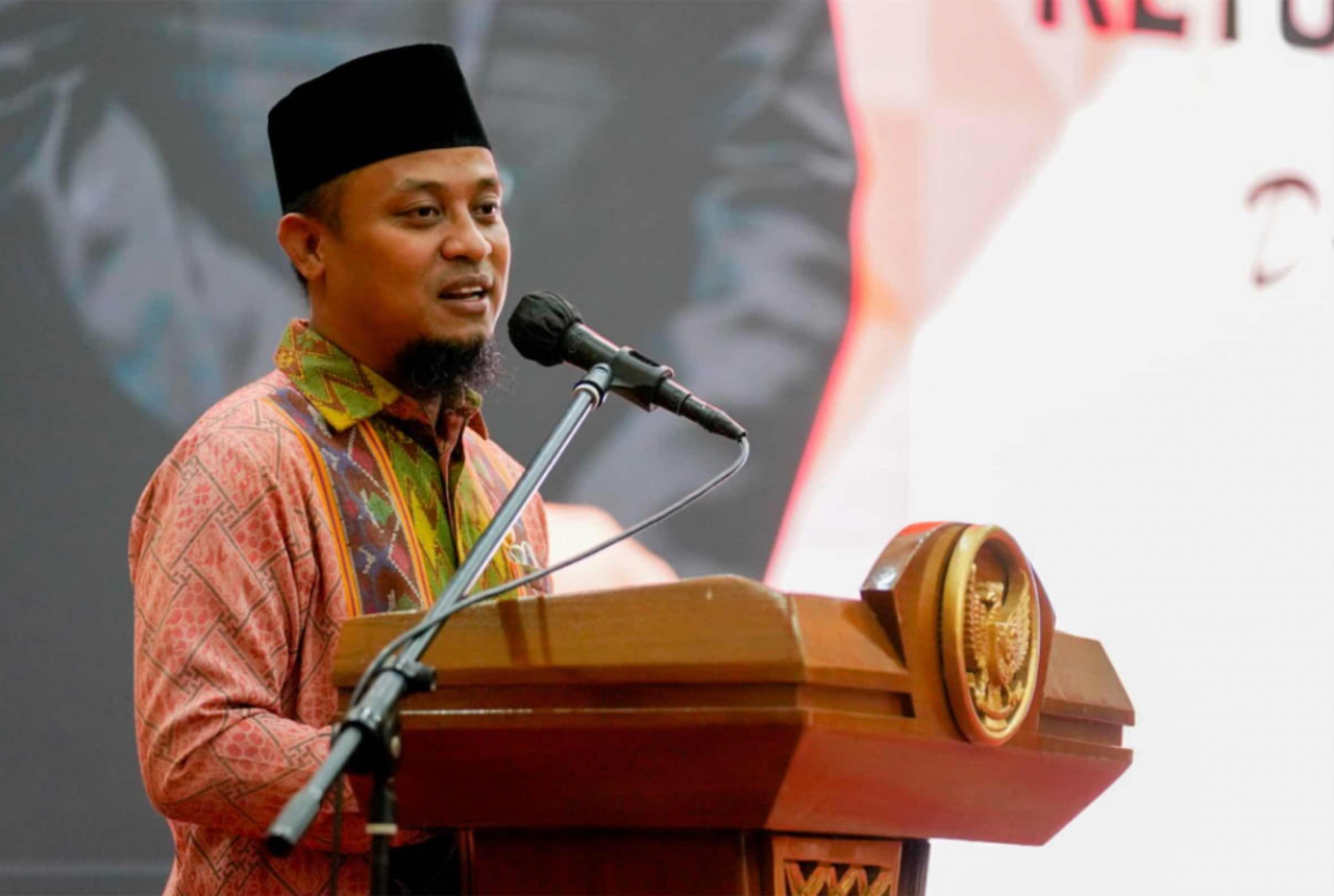 Keren Banget, Guru Besar Unhas Makassar Puji Keberanian Gubernur Sulsel - GenPI.co SULSEL