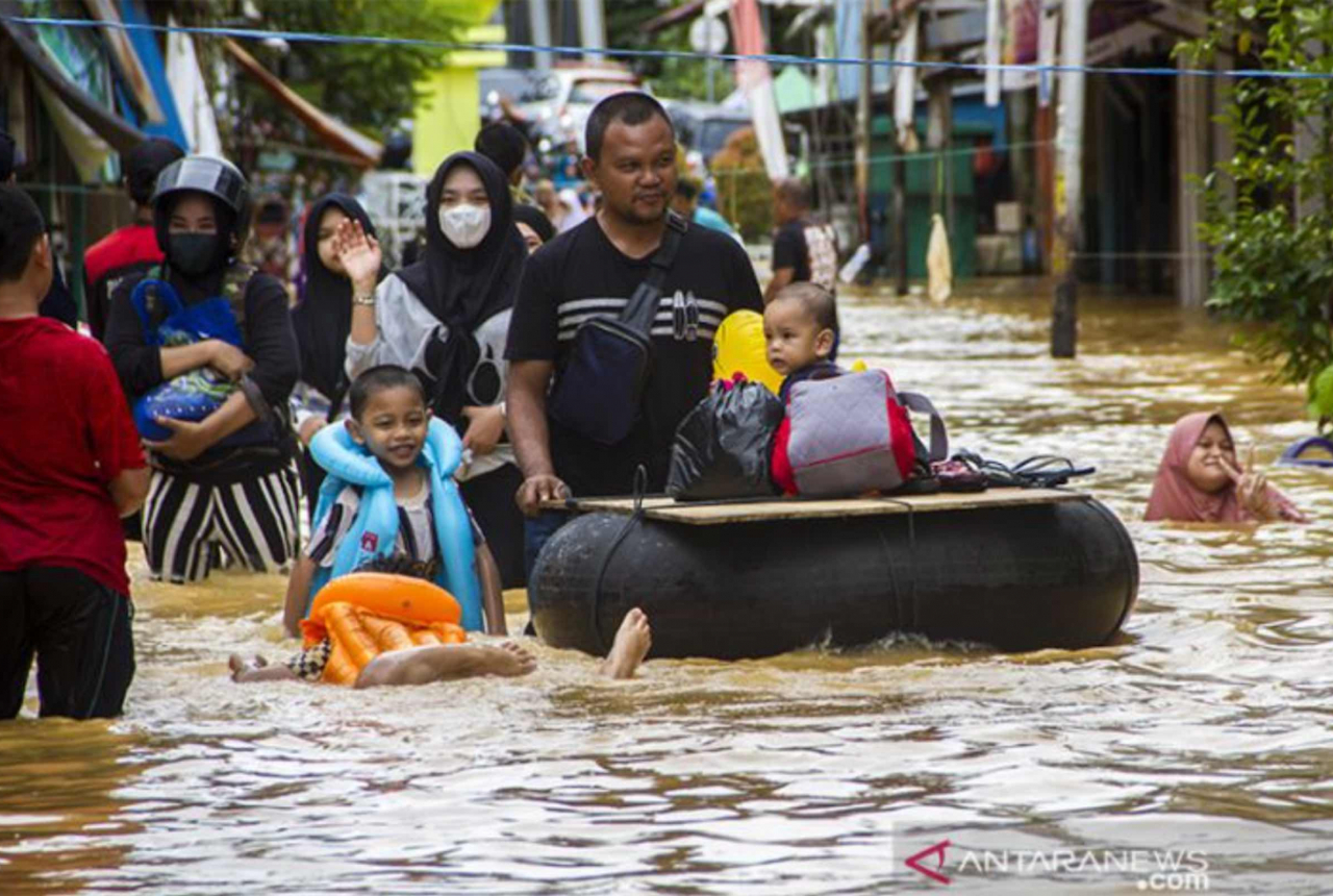3.046 Rumah di Makassar Terendam Banjir, 7.859 Orang Mengungsi - GenPI.co SULSEL