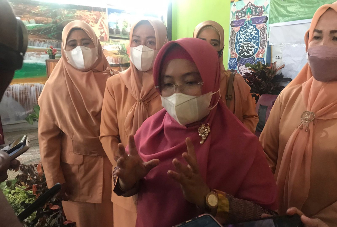 Suka Timun dan Sambal, Istri Wali Kota Kendari: Makan Apa Aja Sih - GenPI.co SULTRA