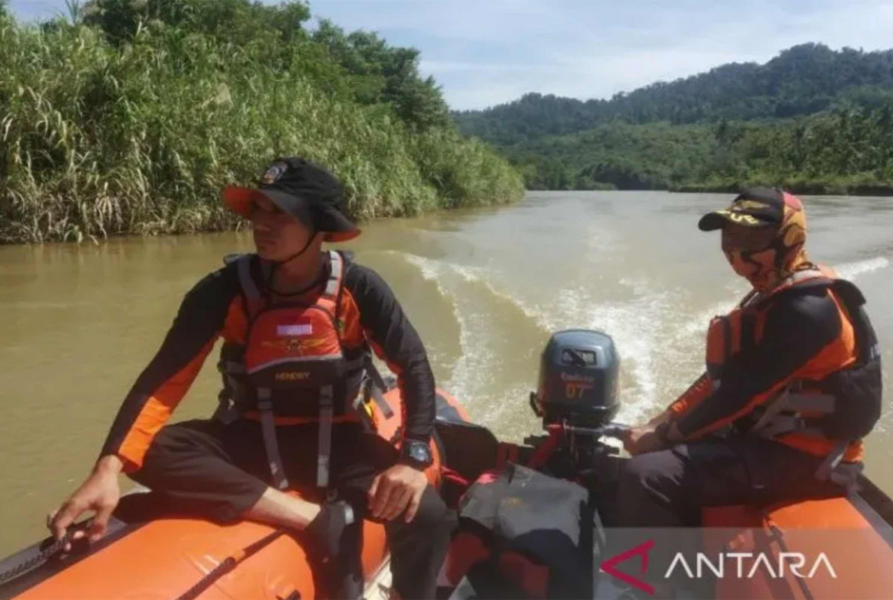 7 Hari Hilang di Sungai Konut Sultra, Darman Belum Ditemukan - GenPI.co SULTRA