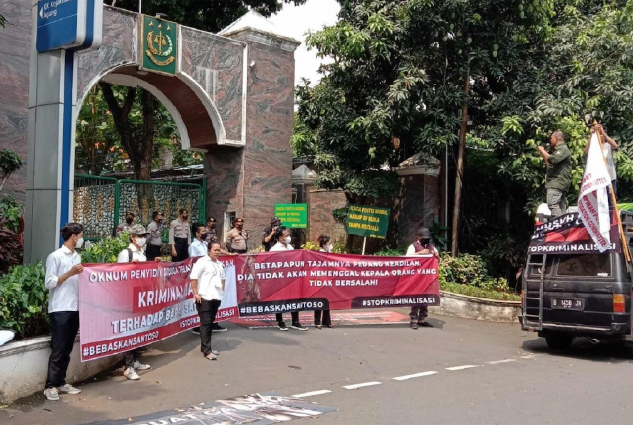Tuntut Keadilan Kasus PLTU Baubau, Massa Geruduk Kejagung Jakarta - GenPI.co SULTRA