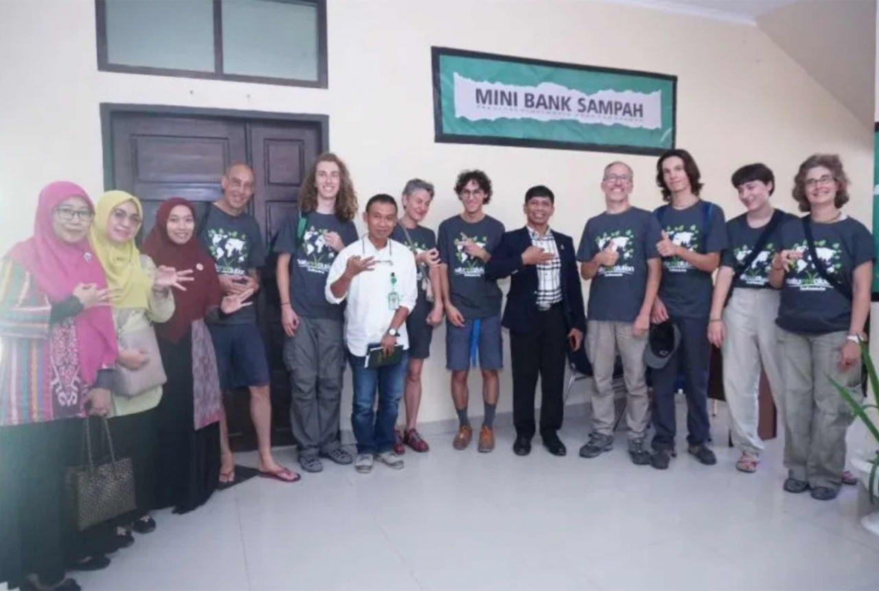 IAIN Kendari Kembangkan Mini Bank Sampah, Keren Banget - GenPI.co SULTRA