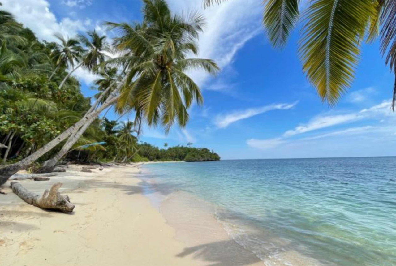 Pesona Pantai Tengkera, Wisata Akhir Pekan Terbaik di Konawe Kepulauan - GenPI.co SULTRA