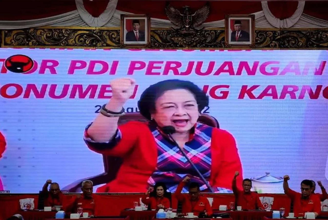 Megawati Soekarnoputri Copot Bendahara DPC PDIP Kendari, Kesalahannya Fatal - GenPI.co SULTRA