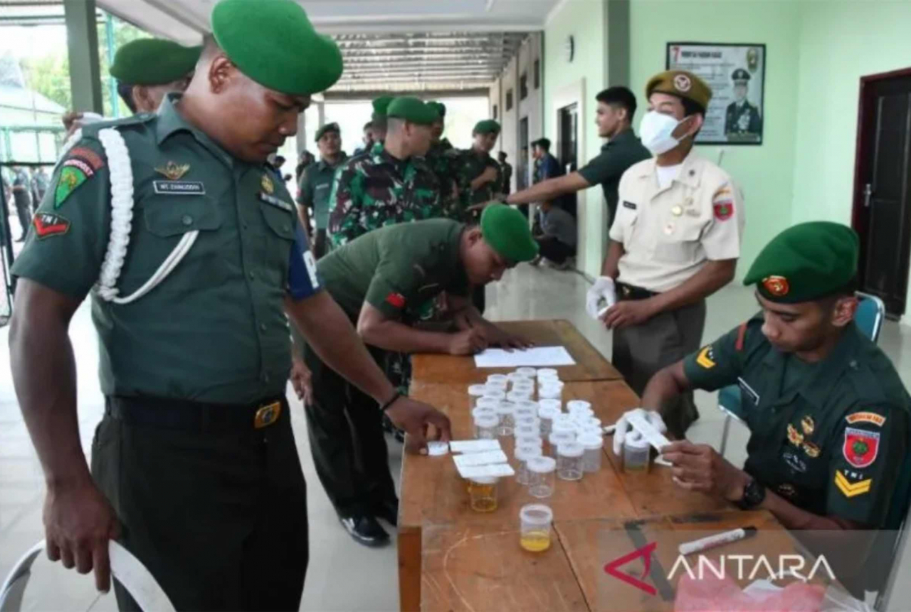 Prajurit TNI dan ASN di Korem Haluoleo Tes Urine Dadakan, Bikin Kaget - GenPI.co SULTRA