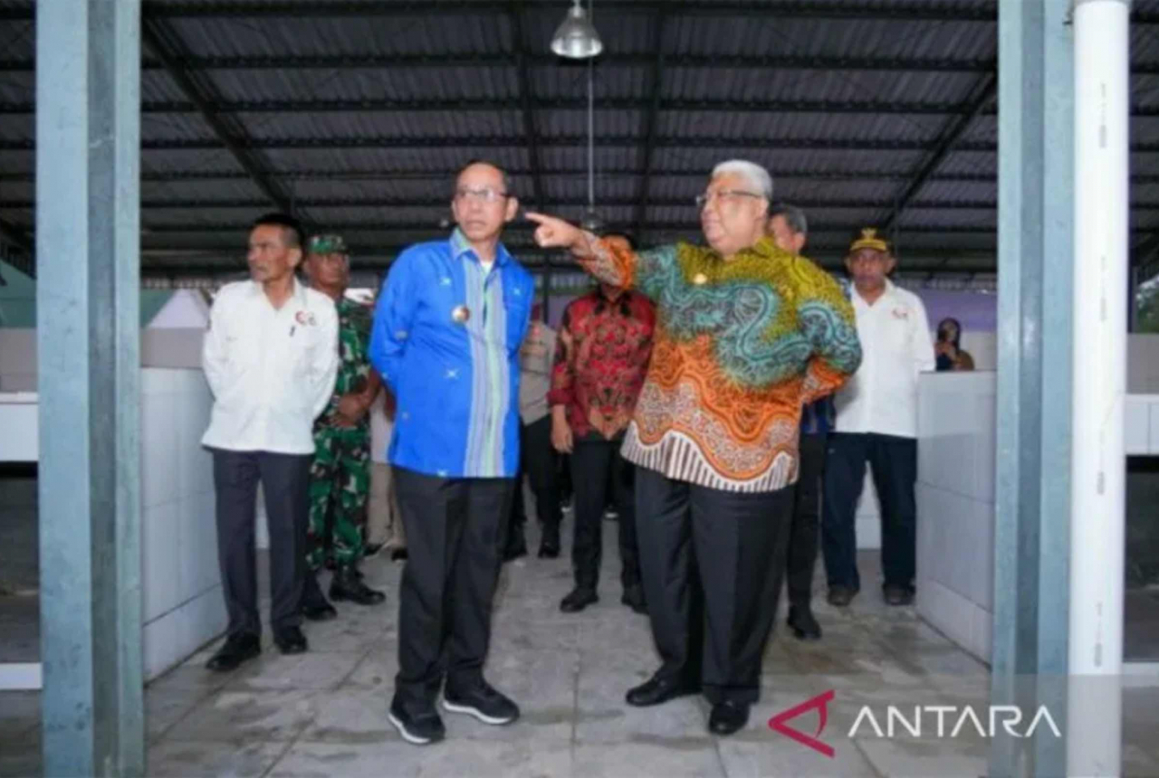 Gubernur Sultra ke Pedagang Pasar Sore Ompu Tegas, Catat! - GenPI.co SULTRA