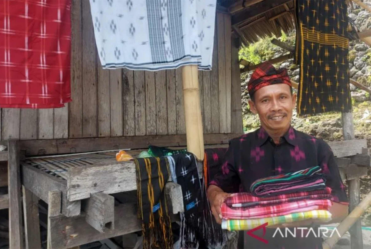 Melongok Kampung Tenun di Desa Wisata Pajam Wakatobi, Luar Biasa - GenPI.co SULTRA