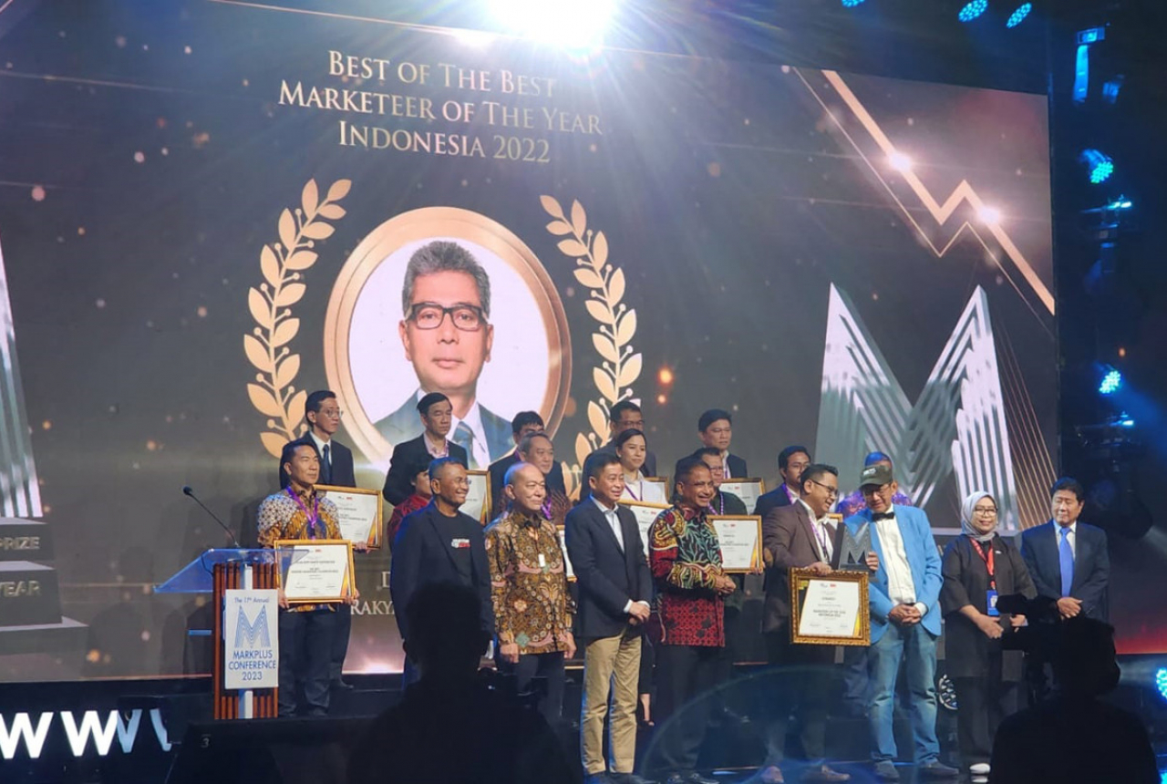 Istimewa, Dirut BRI Jadi Best of The Best Marketeer of The Year 2022 - GenPI.co SULTRA