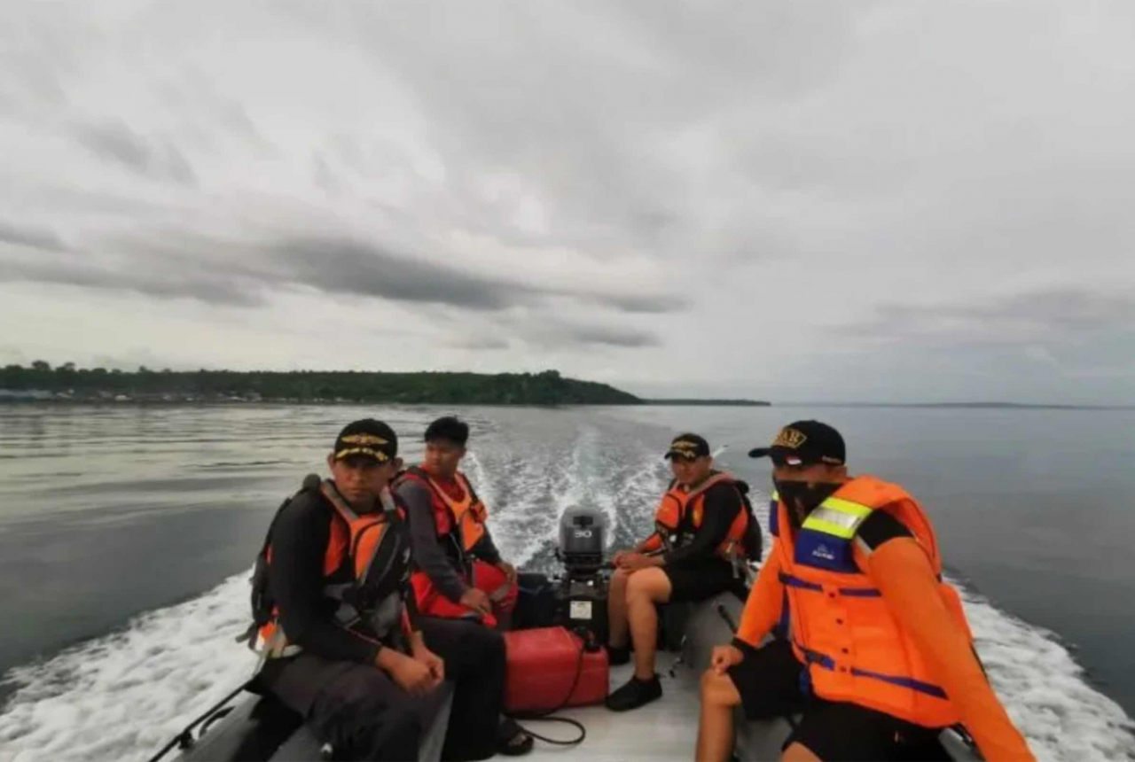 Seorang Nelayan Hilang di Perairan Buton, Basarnas Kendari Turun Tangan - GenPI.co SULTRA