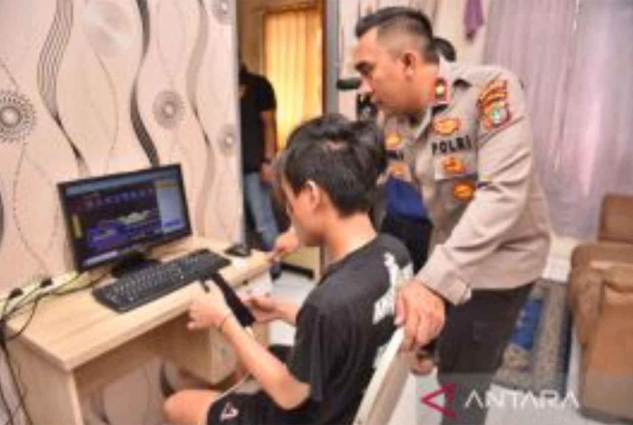 Polisi di Sulawesi Dalami Anggota yang Gemar Main Judi Online - GenPI.co SULTRA