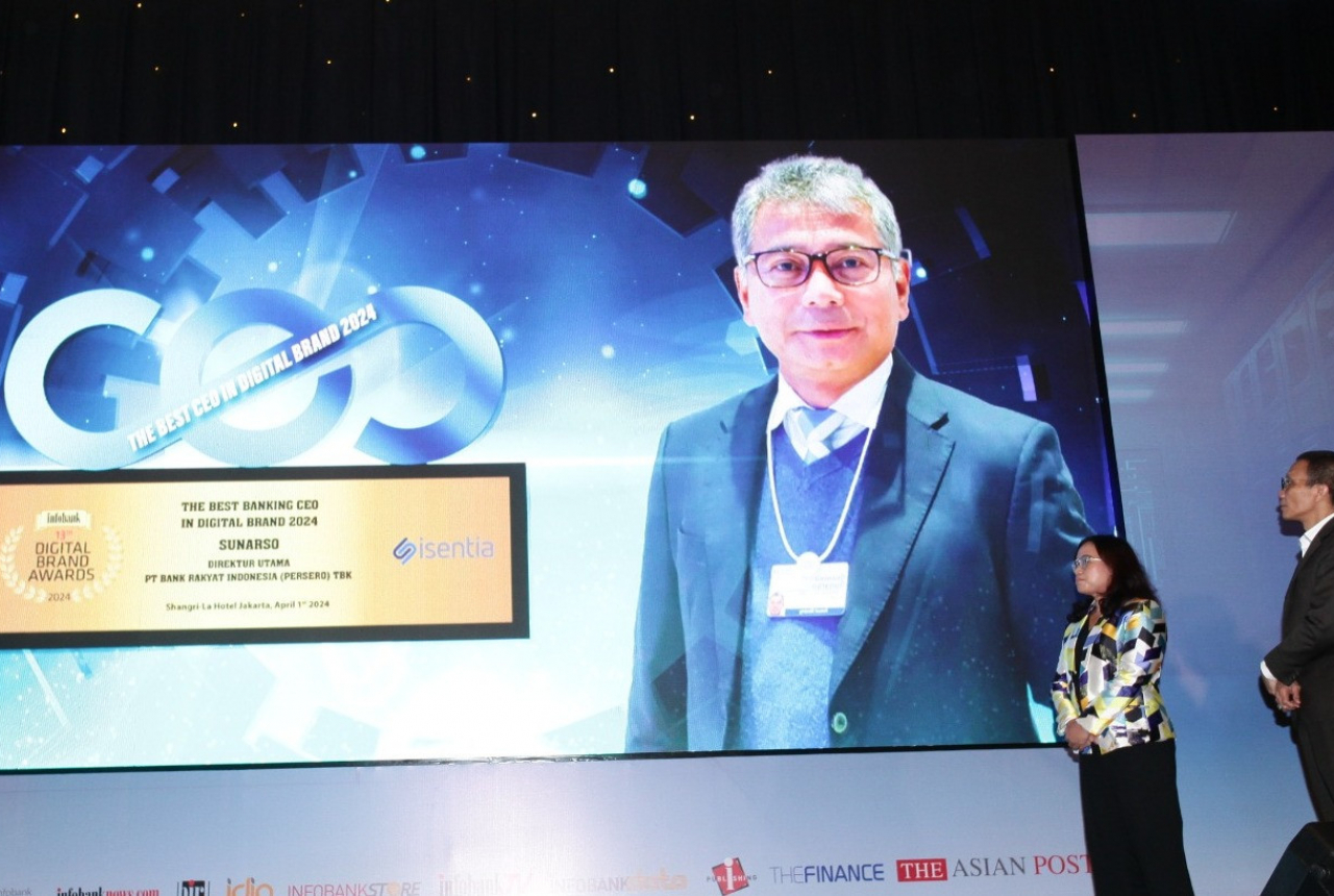 Sunarso, Direktur Utama BRI, Dinobatkan The Best CEO in Digital Brand - GenPI.co SULTRA