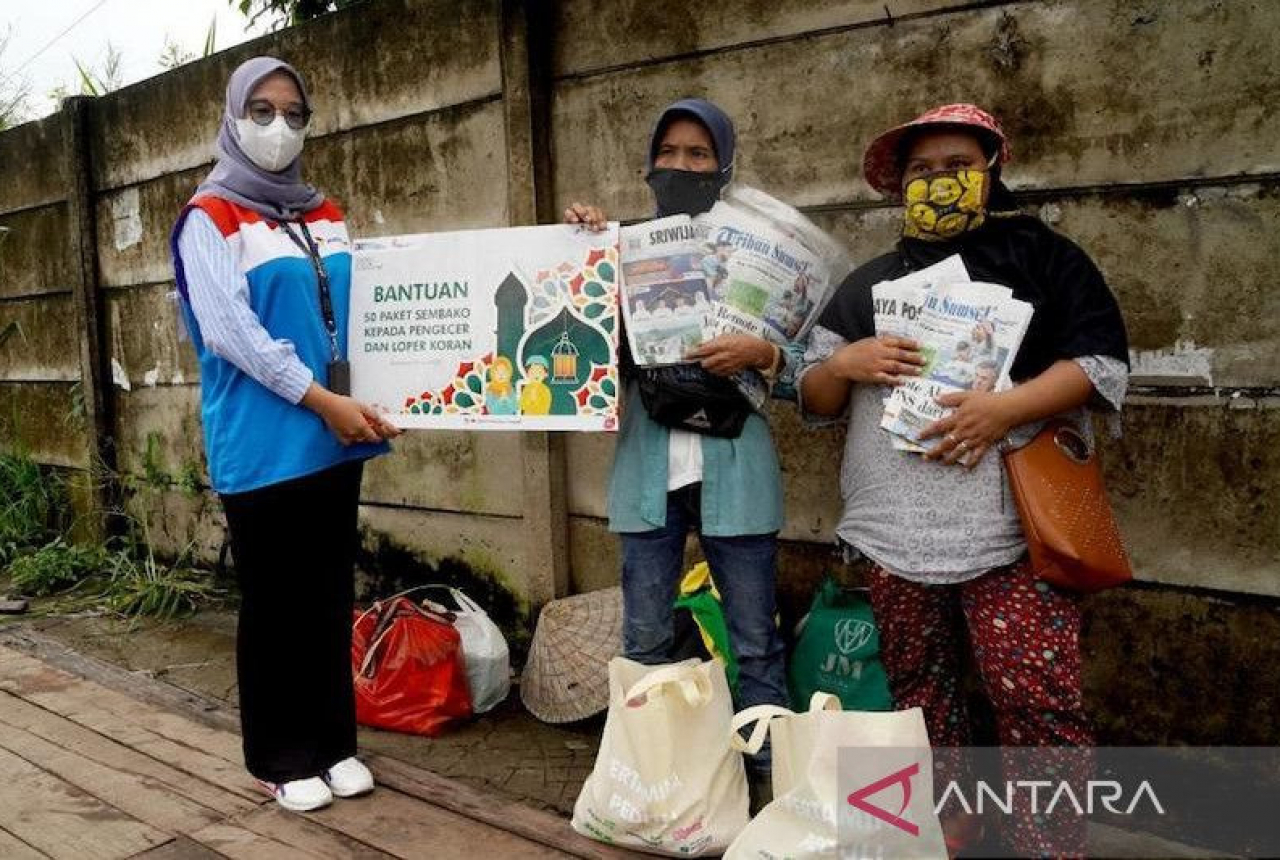Para Loper Koran di Palembang dapat Paket Sembako, Alhamdulillah - GenPI.co SUMSEL