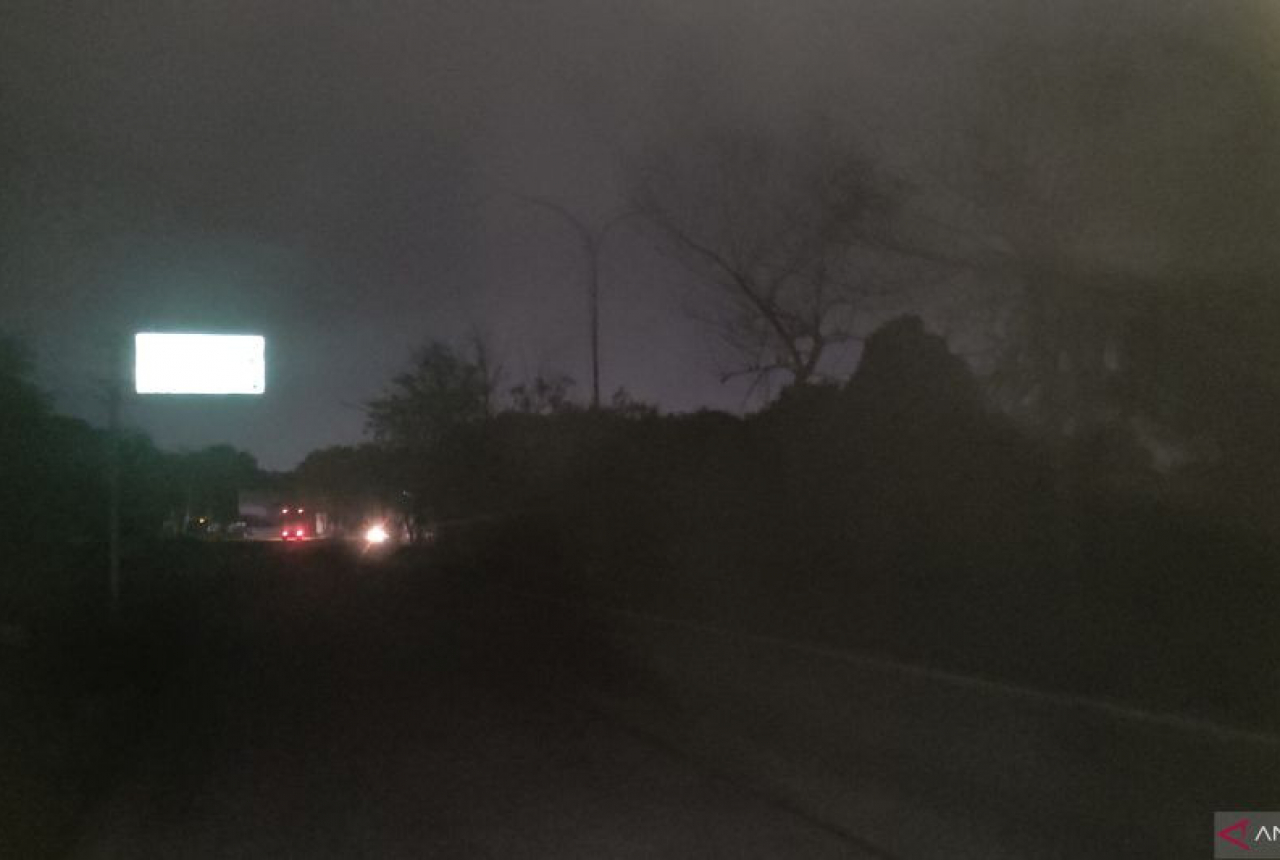Sejumlah Lampu Penerangan Jalan di Palembang Mati, Kata Wali Kota - GenPI.co SUMSEL