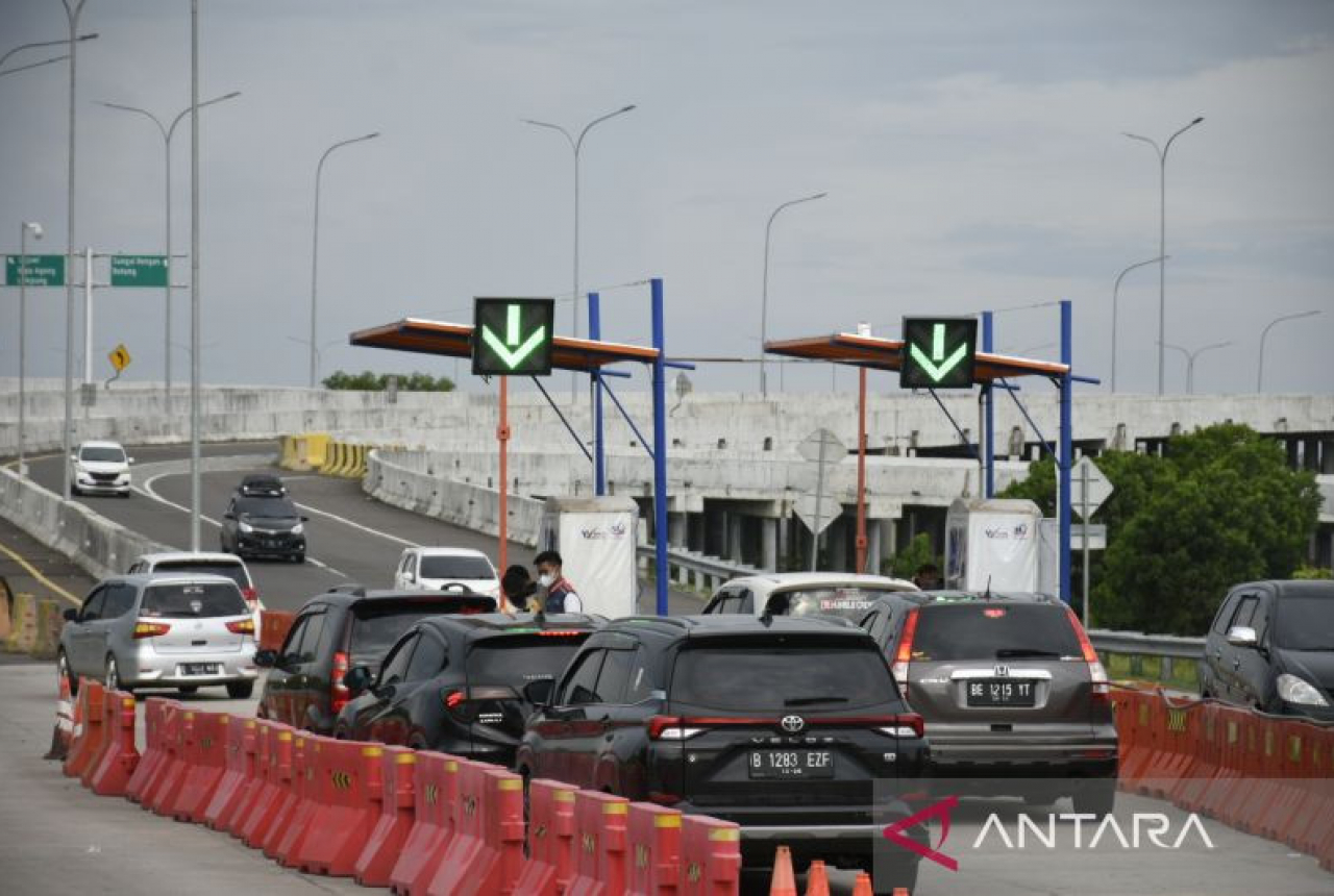 PT WST: 7.160 Kendaraan Pemudik Melintasi GT Kramasan ke Lampung - GenPI.co SUMSEL