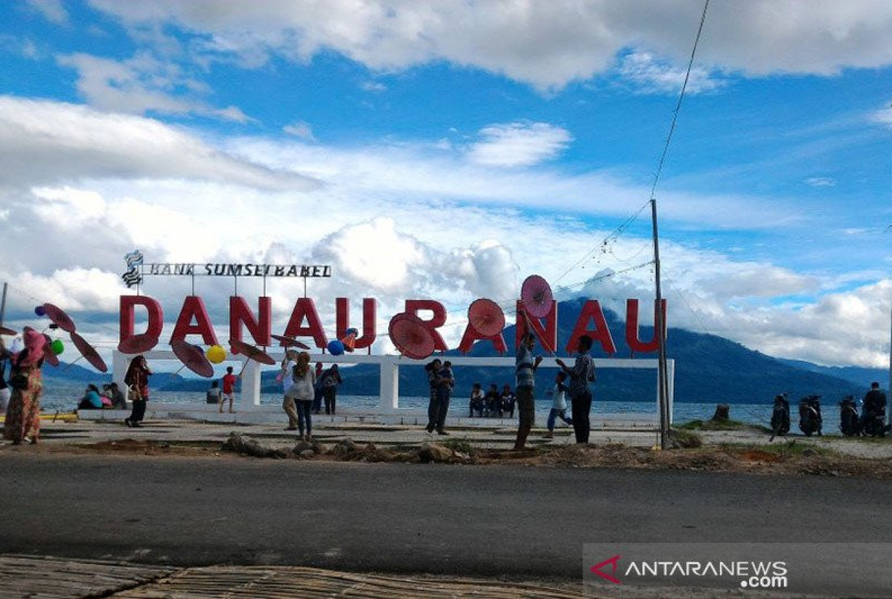 Kepadatan Wisatawan di Danau Ranau OKU Selatan Berangsur Turun - GenPI.co SUMSEL