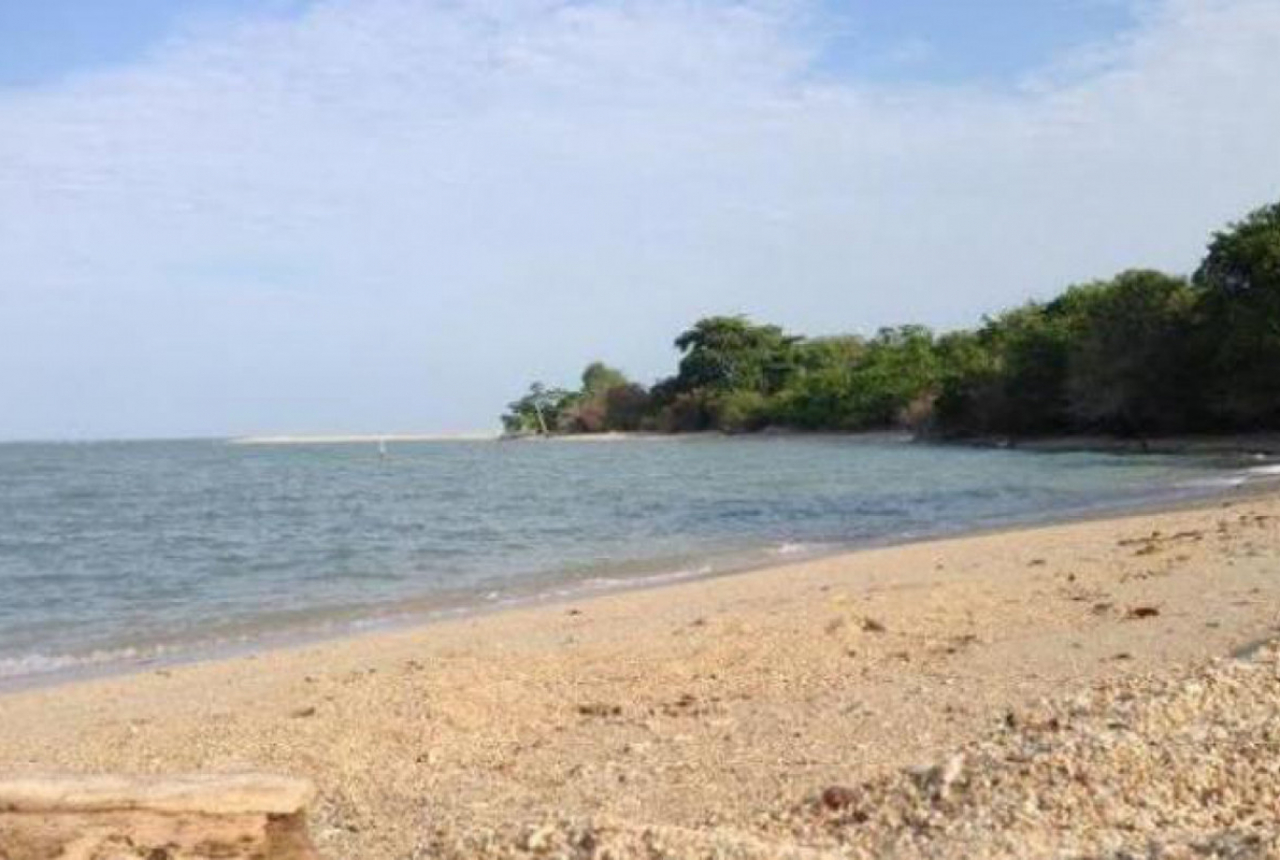 Terhipnotis Pesona Alam Pulau Mapari, Pasir Putihnya Bikin Betah - GenPI.co SUMSEL