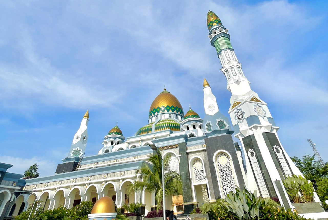 Uniknya Masjid Raya Abdul Kadim Muba, Ada Ornamen Kursi Patah - GenPI.co SUMSEL