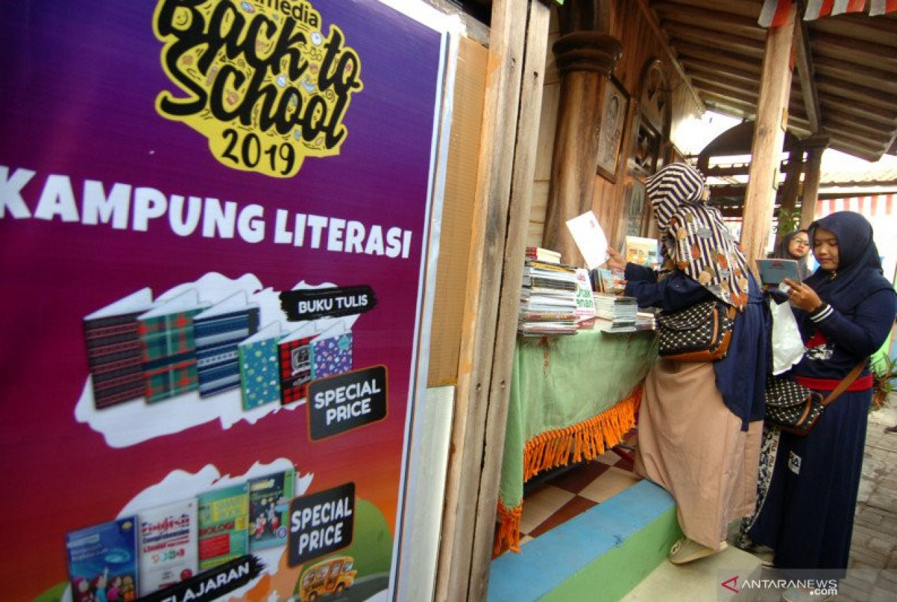 Kampung Literasi di Balai Rakyat OKU Timur Resmi Diluncurkan - GenPI.co SUMSEL