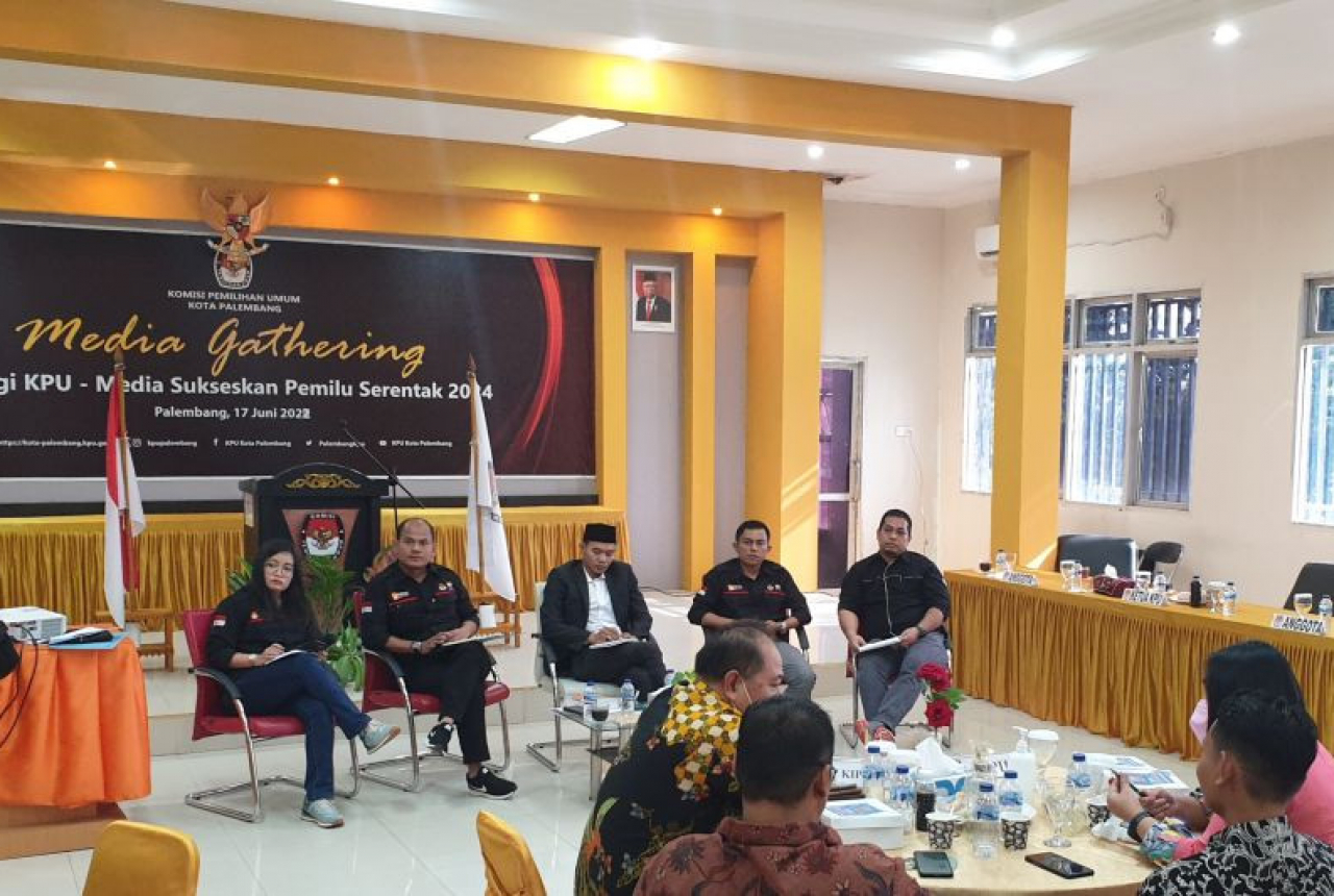 Cegah Warga Meninggal Terdaftar, KPU Palembang Mutakhirkan Data - GenPI.co SUMSEL
