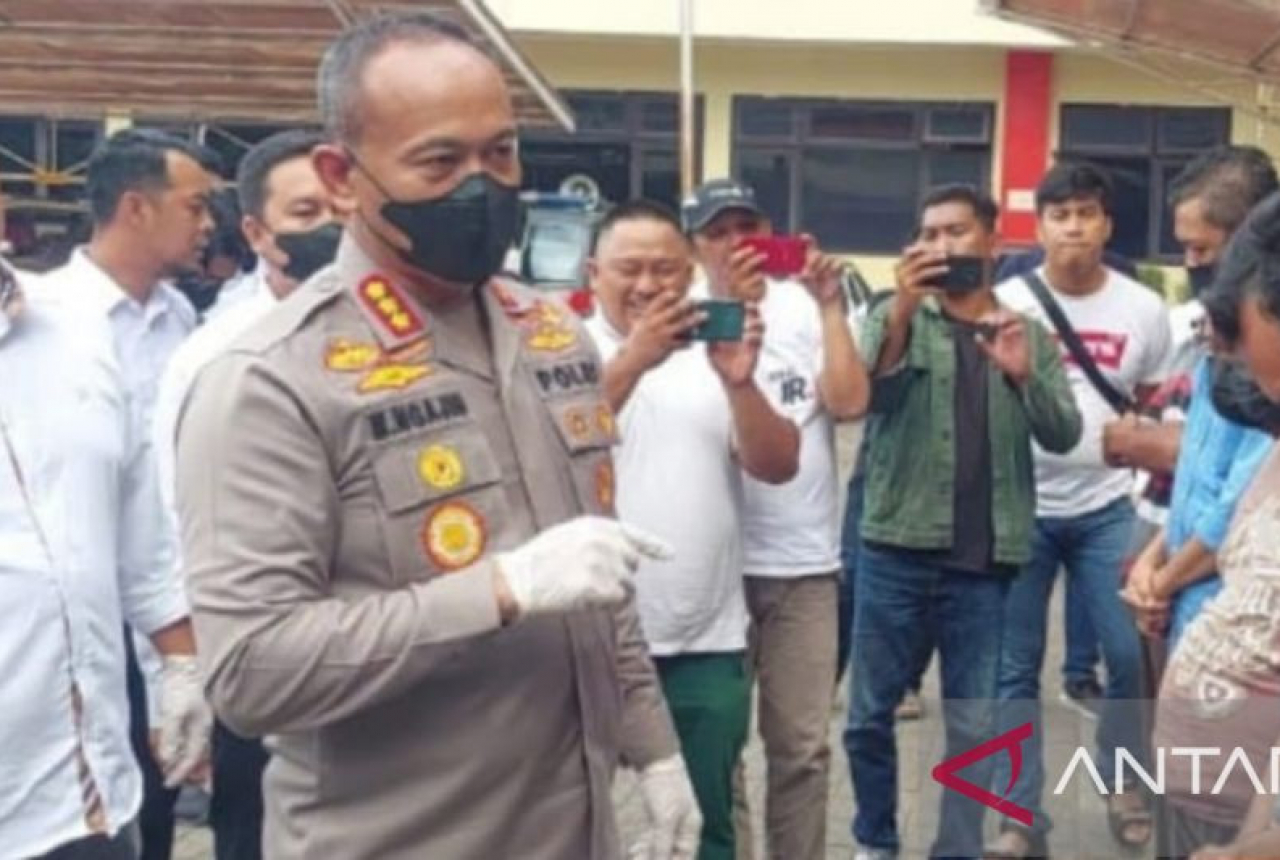 Polrestabes Palembang Tangkap 28 Pejudi Sabung Ayam Omzet Besar - GenPI.co SUMSEL