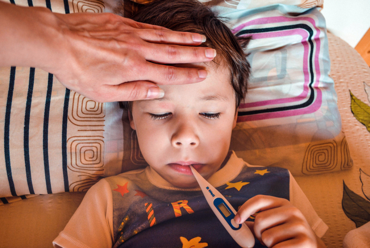 3 Daftar Obat Demam Aman untuk Anak, Dijamin Si Kecil Suka - GenPI.co SUMSEL