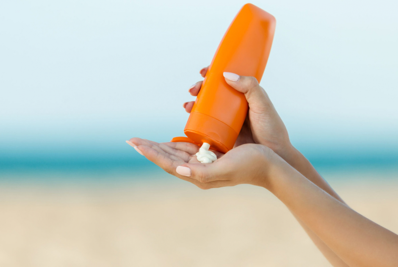 Kulit Berminyak? 3 Sunscreen Ini Cocok Banget untuk Kamu - GenPI.co SUMSEL