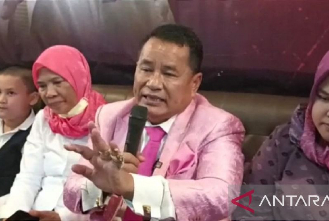 Anggota DPRD Pukul Wanita di Palembang, Hotman Beber Fakta Mengejutkan - GenPI.co SUMSEL